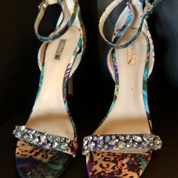 NEW. NO BOX.  GUESS CATERINA. Multicolor Rhinestone Sandals. - Picture 5 of 16